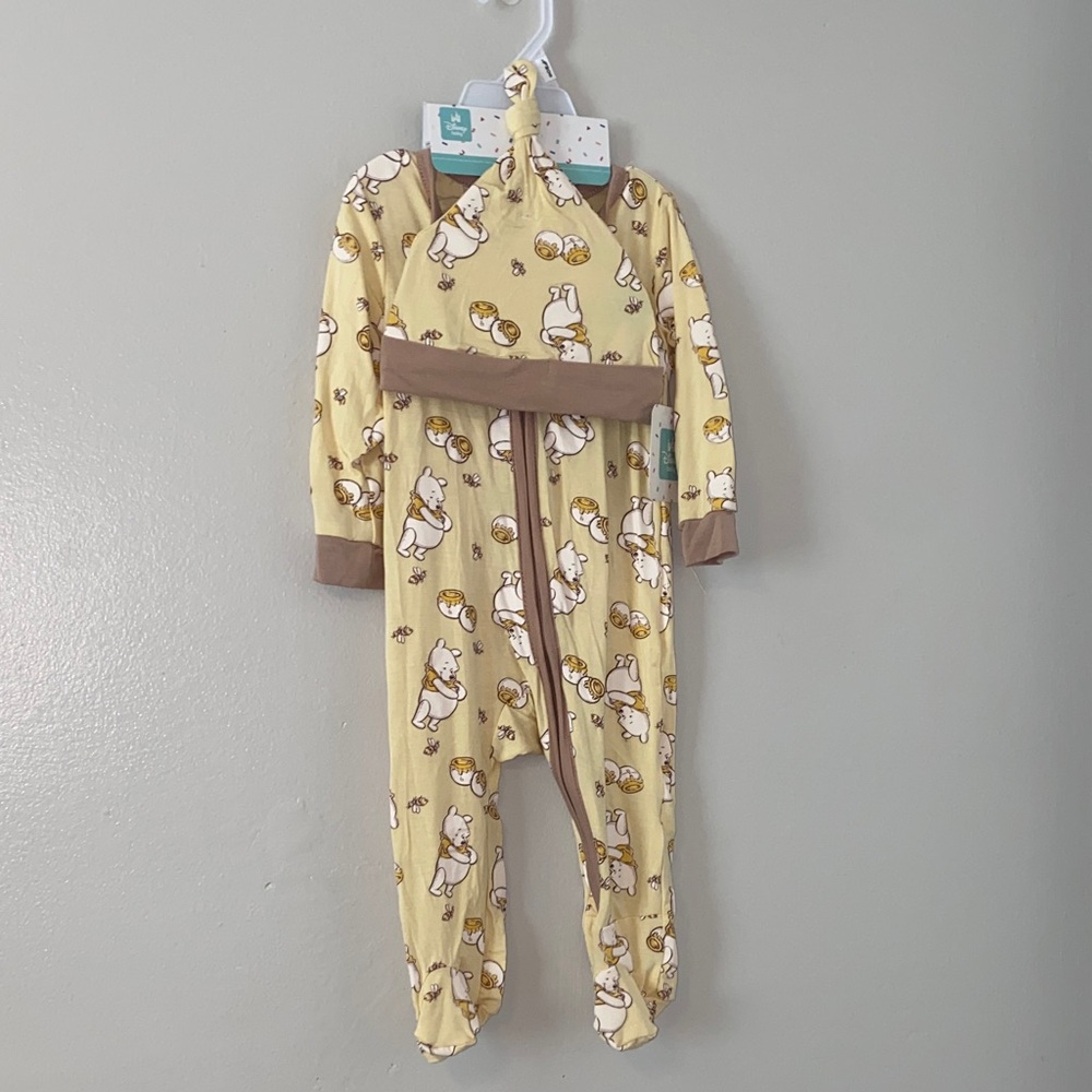 NWT Disney Adorable Winnie the Poo Print Kids One Piece with Beanie